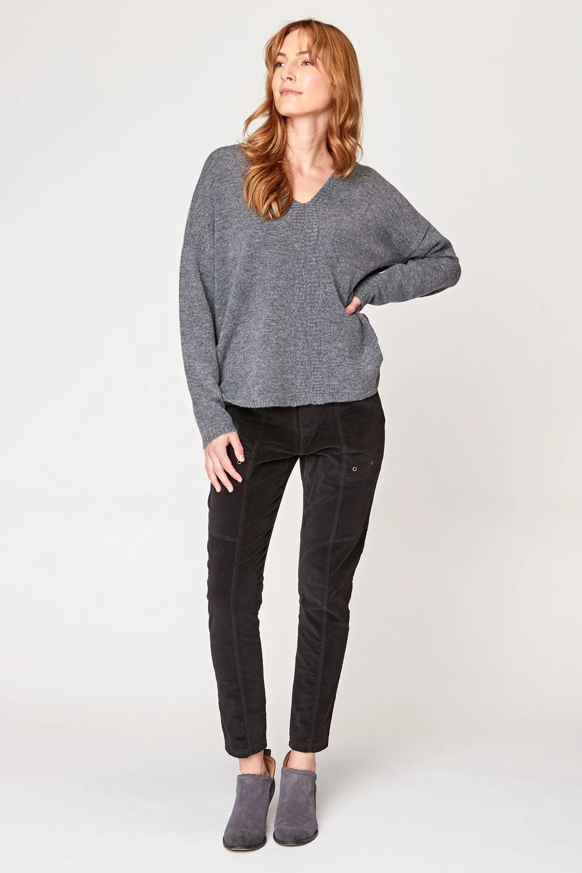 Mapleton V-Neck Sweater - Ysmruns