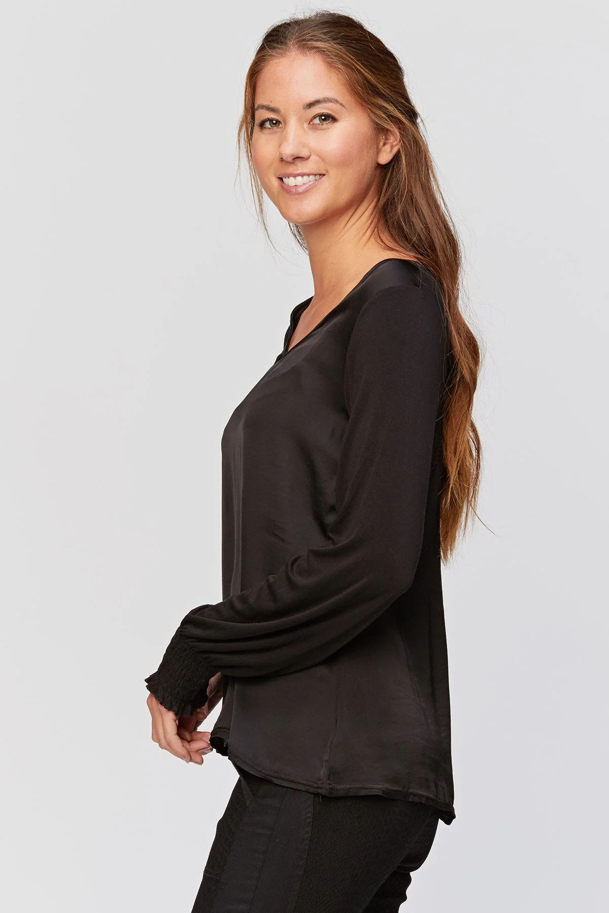 Bluma V-Neck Top - Ysmruns