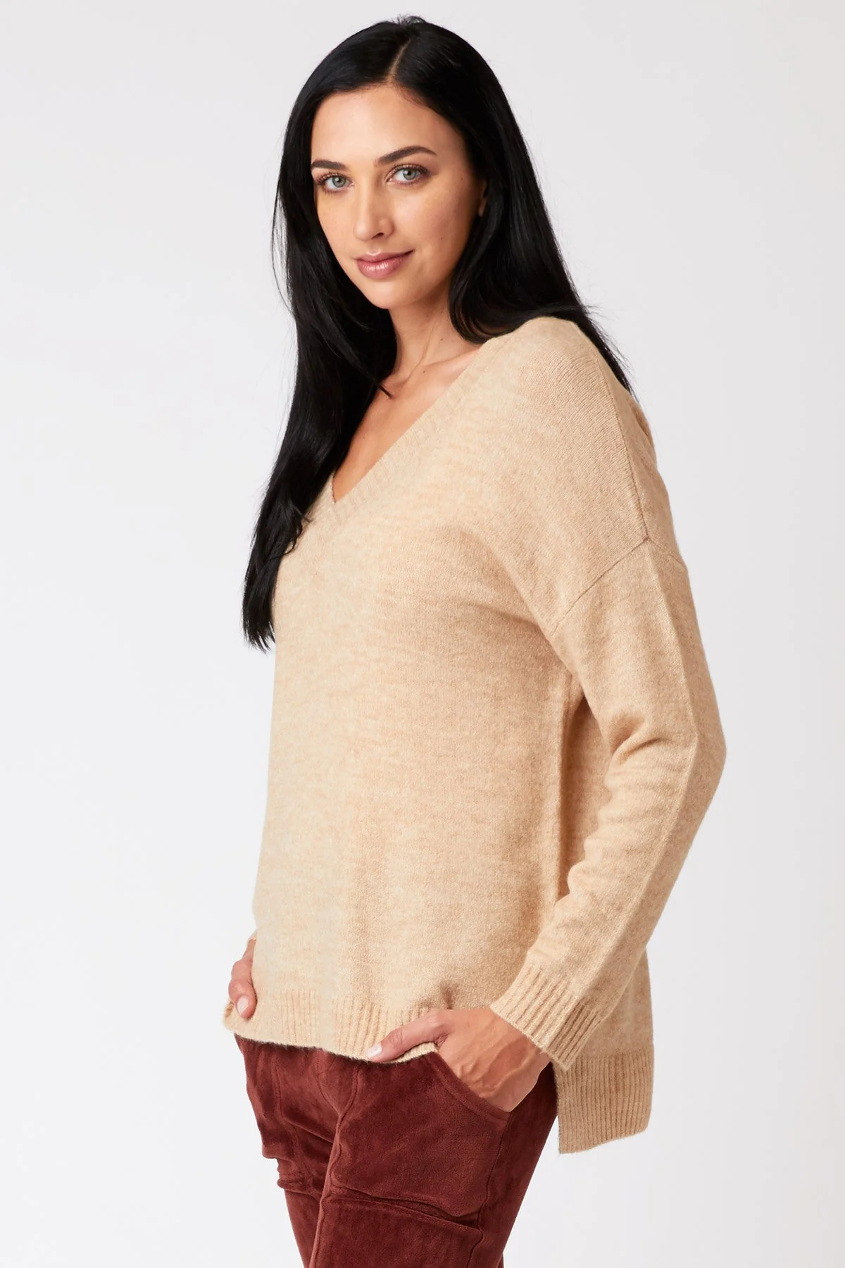 Zoya V-Neck Sweater - Ysmruns