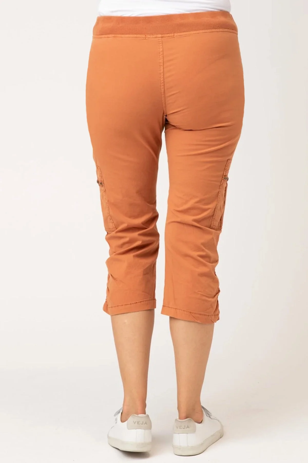 Nadia Crop - Ysmruns