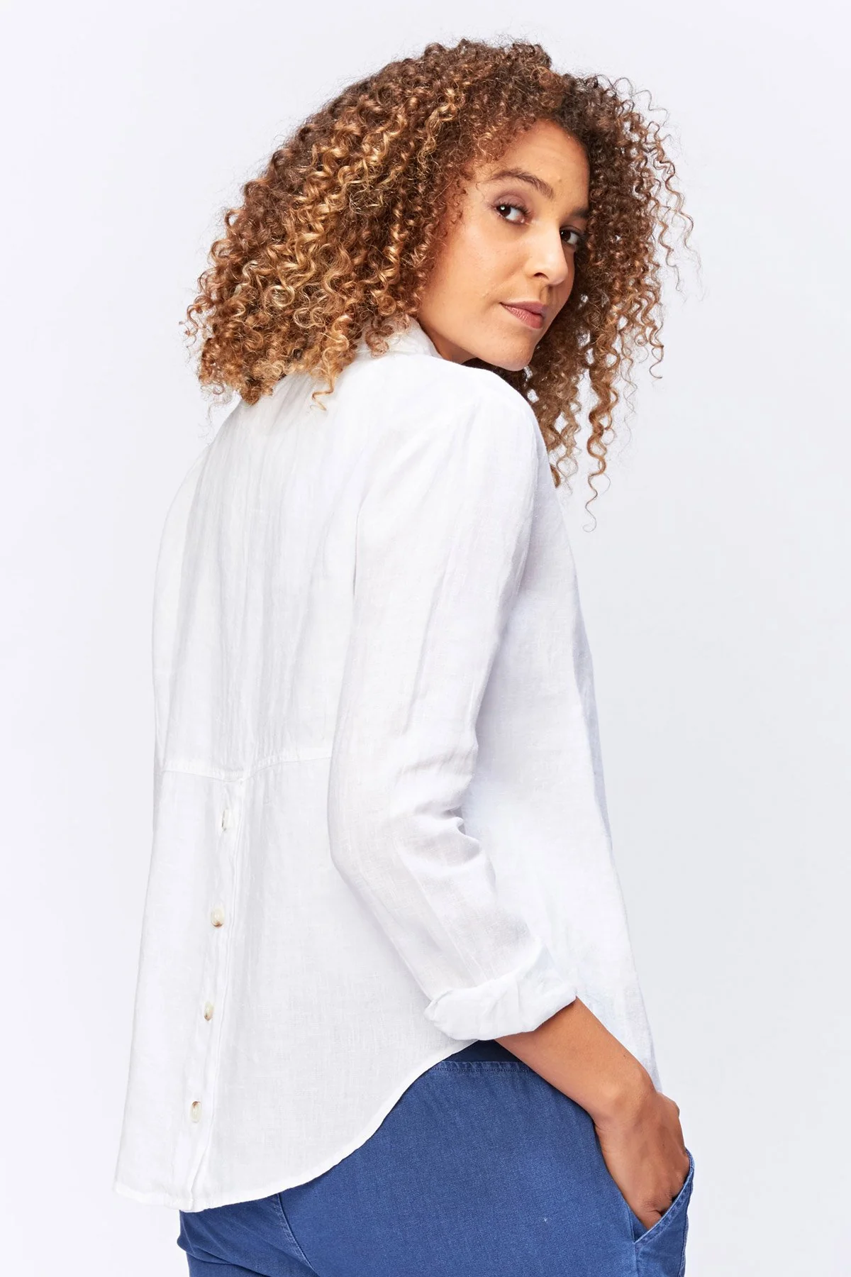 Dara Buttonup - Ysmruns